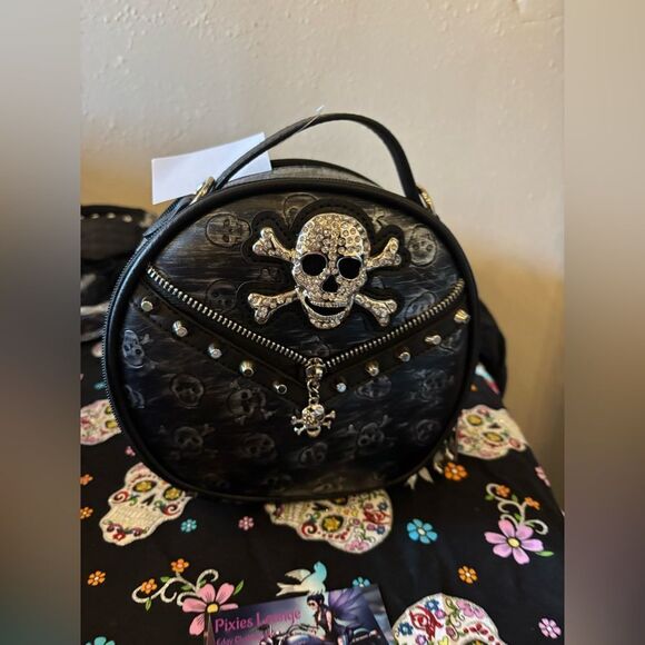 Rebels Ride Skull Crossbody Oval Bag - Picture 1 of 5